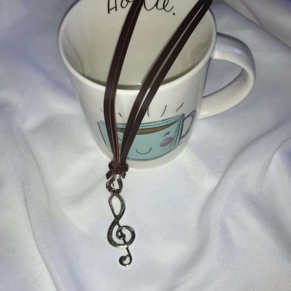Treble Clef Necklace (Brown)